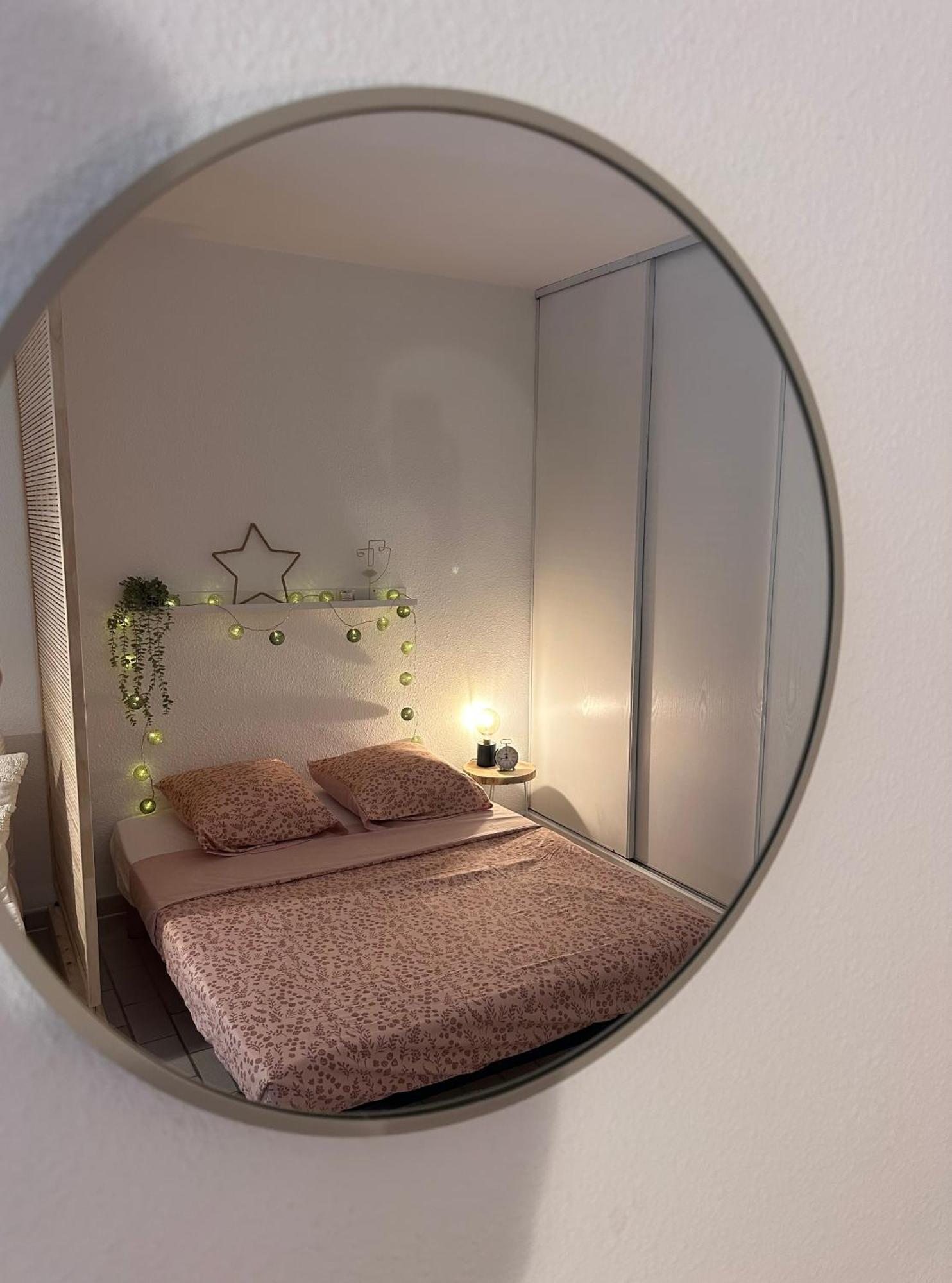 Studio Sur Le Port De Hyeres - A 2Min Des Plages, Clim & Balcon Exterior foto